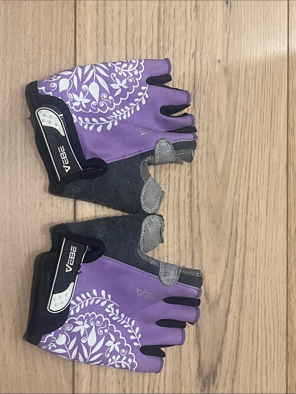 Vebe Purple Floral Fingerless Cycling Gloves